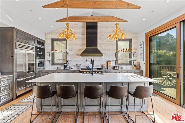 2373 Tuna Canyon Road, Topanga CA: https://media.crmls.org/mediaz/f5c2129b-ca50-48cf-b007-0df5532b3b4d.jpg