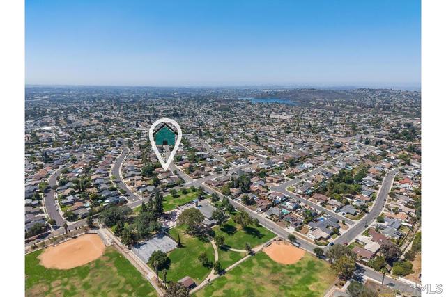 6387 Lake Badin Ave, San Diego CA: https://media.crmls.org/mediaz/f5c26919-c045-4141-a43a-4ff3e0313693.jpg