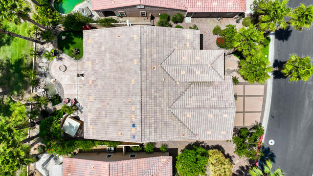 81083 Avenida Tres Lagunas, Indio CA: https://media.crmls.org/mediaz/f5c2b8d9-5b8e-4aec-91cb-36df819598aa.jpg