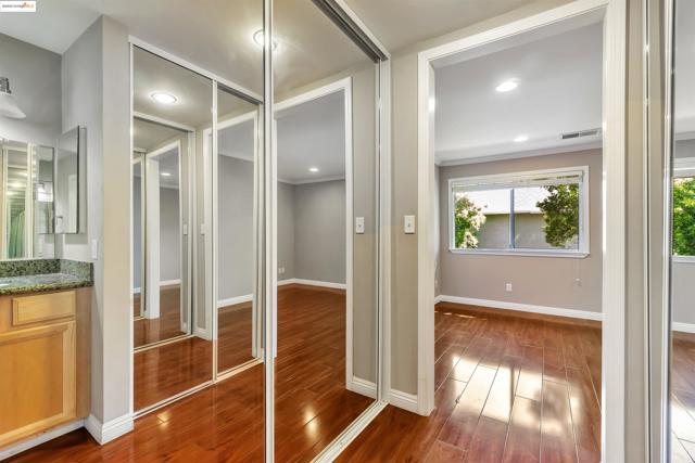 5333 Park Highlands Blvd, Concord CA: https://media.crmls.org/mediaz/f5c4281c-05ad-4412-bb7e-3018816f438a.jpg