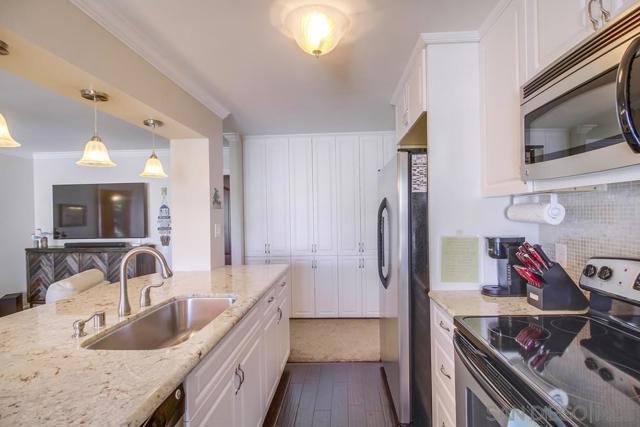 1235 Parker Place, San Diego CA: https://media.crmls.org/mediaz/f5c4b0c3-271e-4ba8-b8d0-a295a6cb2aa6.jpg