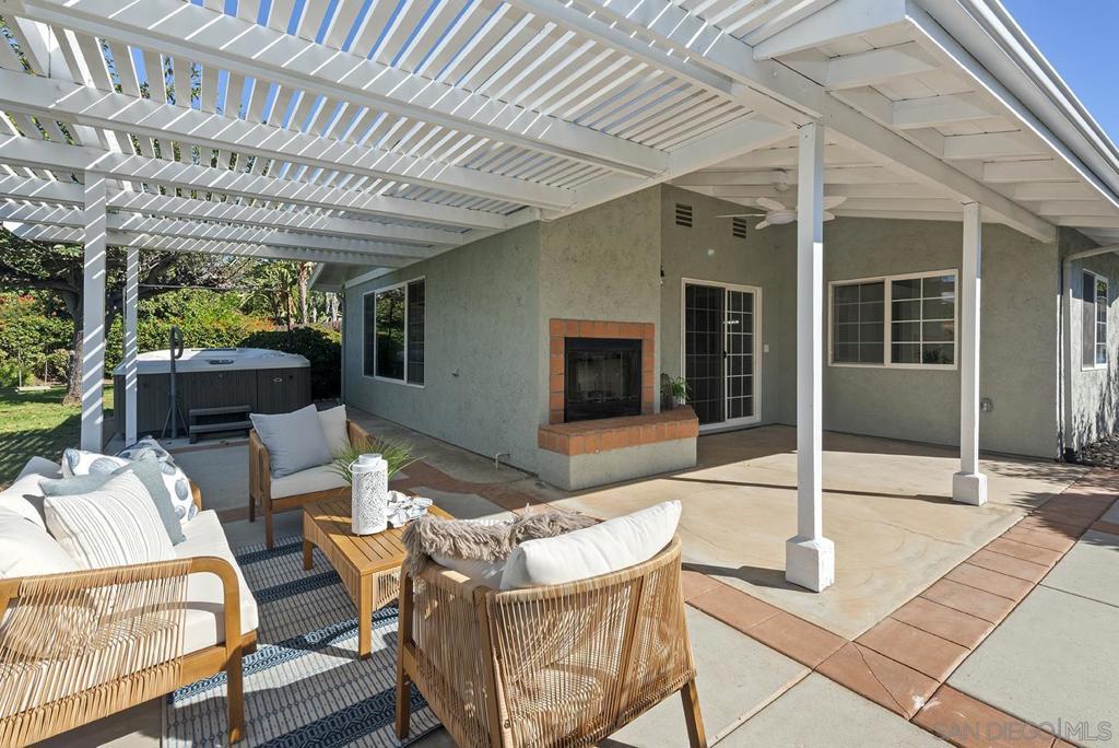 MLS #250043037SD image #41