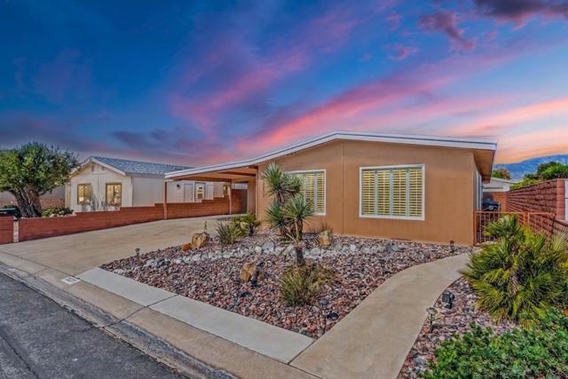 39231 Hidden Water Place, Palm Desert CA: https://media.crmls.org/mediaz/f5c51220-b389-4f21-a37e-84a7ff9cd5ed.jpg