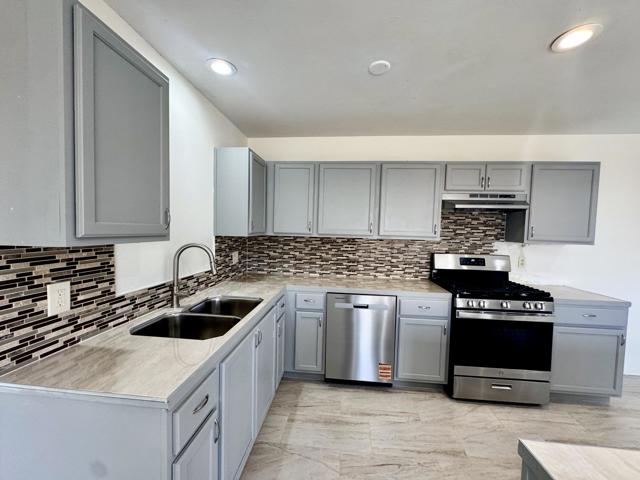 7421 Bannock Trail, Yucca Valley CA: https://media.crmls.org/mediaz/f5c54379-2c55-4df9-83c2-e6e85314709b.jpg