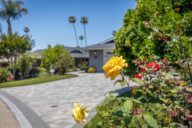 1406 La Loma Drive, San Marcos CA: https://media.crmls.org/mediaz/f5c5b709-4030-42a6-9b52-4632a09685d8.jpg