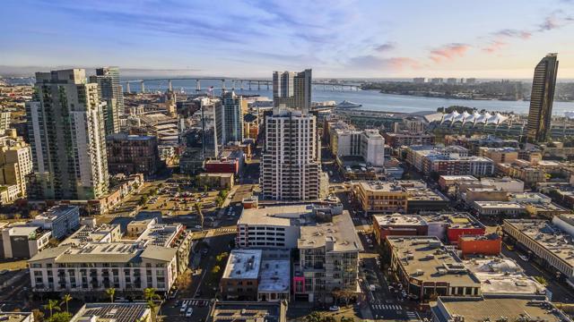 575 6Th Ave, San Diego, California 92101, 1 Bedroom Bedrooms, ,1 BathroomBathrooms,Condominium,For Sale,6Th Ave,250019860SD