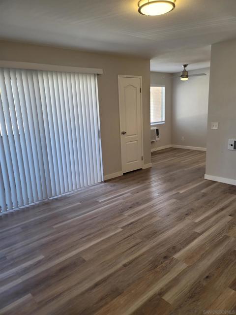 3557 Kenora Dr, Spring Valley CA: https://media.crmls.org/mediaz/f5c657b3-8cae-4539-bb3c-a2c5645f9b6b.jpg