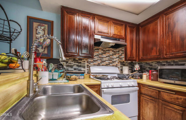 Detail Gallery Image 15 of 46 For 4578 Saviers Rd, Oxnard,  CA 93033 - 2 Beds | 1/1 Baths