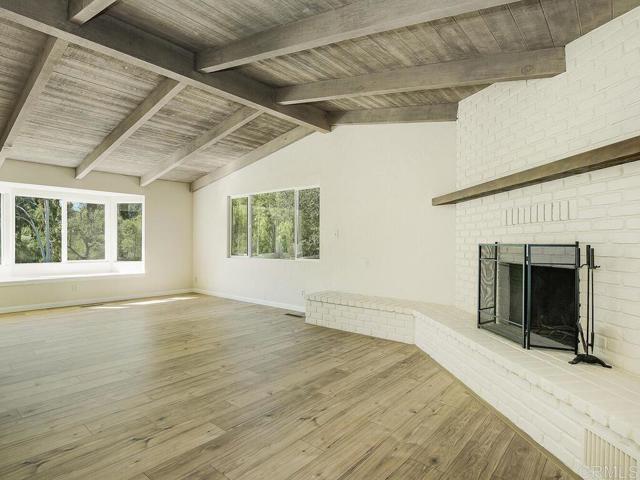 Detail Gallery Image 12 of 65 For 2844 Live Oak Park Rd, Fallbrook,  CA 92028 - 4 Beds | 2/1 Baths