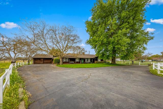 13755 Columbet Avenue, San Martin CA: https://media.crmls.org/mediaz/f5c76d14-aacb-4eb5-8a96-395de3969f51.jpg