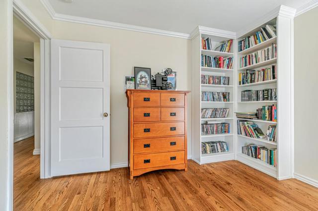 Image 44 of 90 For 130 17th Street