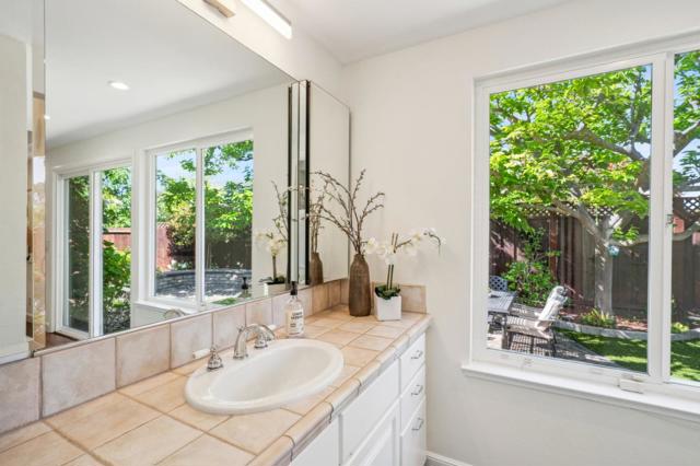 321 Beach Park Boulevard, Foster City CA: https://media.crmls.org/mediaz/f5c80cef-8014-4065-a3c5-e9352c04783b.jpg