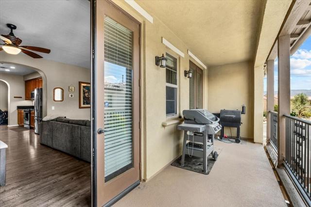118 Paseo Bravo, Palm Desert CA: https://media.crmls.org/mediaz/f5c87dd5-877b-4c50-ac88-28de3ea2bcec.jpg