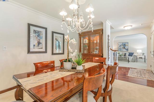 736 Tunbridge Rd, Danville CA: https://media.crmls.org/mediaz/f5c8ff57-aa27-4f18-9cd8-5280c401d495.jpg