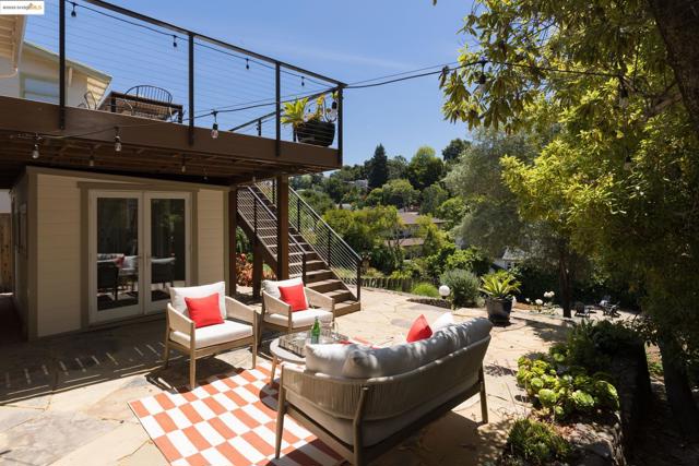 769 Santa Ray Ave, Oakland CA: https://media.crmls.org/mediaz/f5c9850c-f8fe-4b22-8fb6-a96d75b5aa7b.jpg