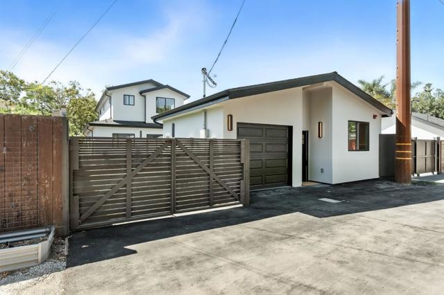 125 15th Avenue, San Mateo CA: https://media.crmls.org/mediaz/f5ca17df-ba1d-465d-ac64-a5ca33020180.jpg
