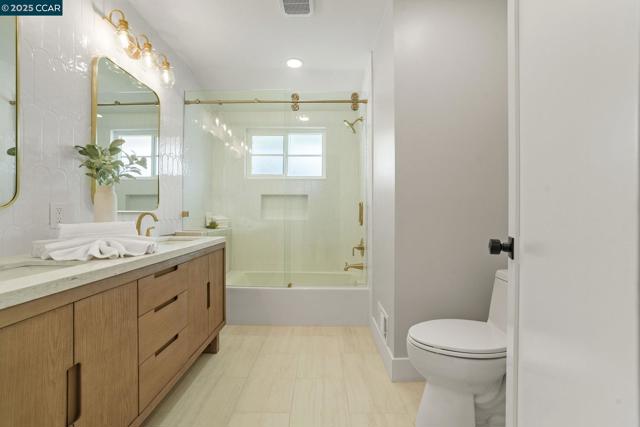 3715 Liscome Way, Concord CA: https://media.crmls.org/mediaz/f5ca3448-aa0b-409a-b52c-643cb544496f.jpg