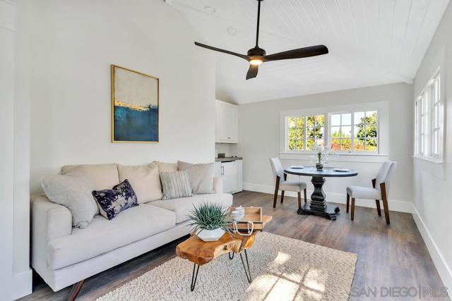 1864 Sunset Blvd, San Diego CA: https://media.crmls.org/mediaz/f5ca8a9e-3526-4bb3-b13f-34fe91a46a96.jpg