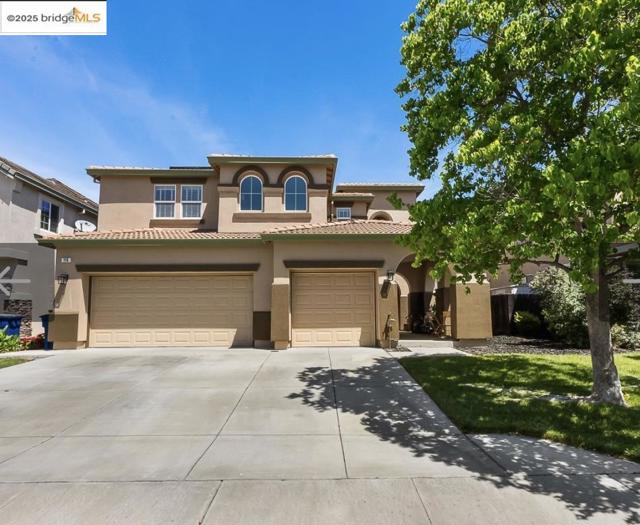 115 Tennyson Ct, Discovery Bay CA: https://media.crmls.org/mediaz/f5cb38ca-9cf1-49c8-aee1-37c77e4b7157.jpg