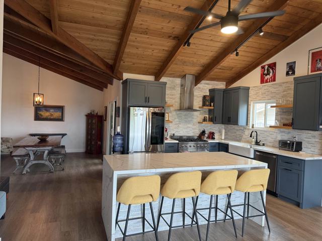 5209 Foothill Blvd, San Diego CA: https://media.crmls.org/mediaz/f5cbecdb-20e3-404b-bc8f-41b0ac99c525.jpg