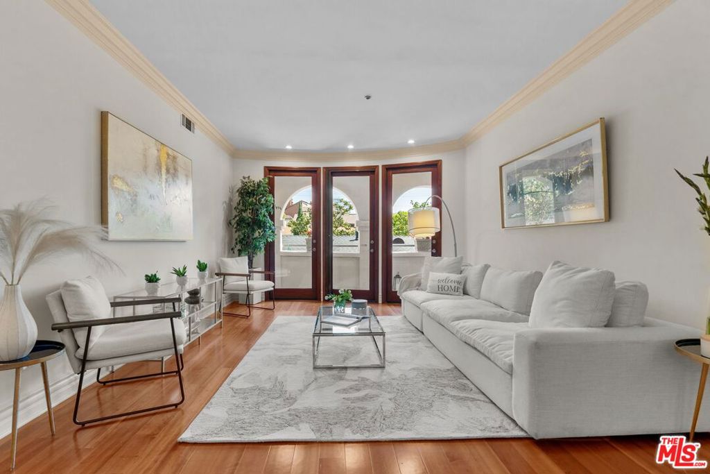 10364 Almayo Avenue #305