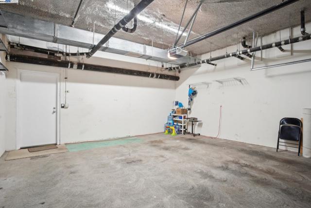 3240 Maguire Way, Dublin CA: https://media.crmls.org/mediaz/f5cd29f9-ad58-48c1-8f67-28ff28e345df.jpg