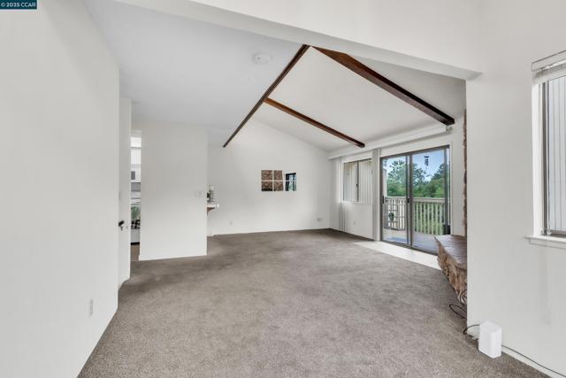 138 Farallon Ct, Aptos CA: https://media.crmls.org/mediaz/f5ce554c-c47a-4d52-bb17-1853012a81d6.jpg