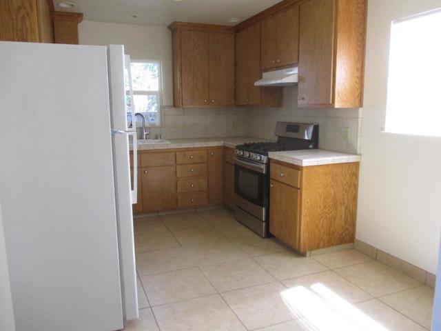 8495 Murray Avenue, Gilroy CA: https://media.crmls.org/mediaz/f5cebb7b-d502-4cdf-991d-421aa7b672b2.jpg