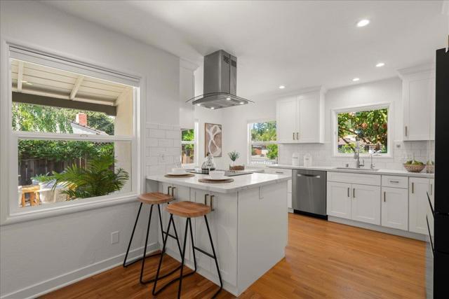 197 S Leigh Avenue, Campbell CA: https://media.crmls.org/mediaz/f5d00046-9d28-4aef-bd23-5edd086c62a3.jpg