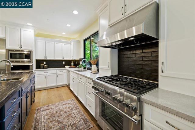 132 Quinterra Ln, Danville CA: https://media.crmls.org/mediaz/f5d0642b-027f-4177-a63f-85b2911d8891.jpg
