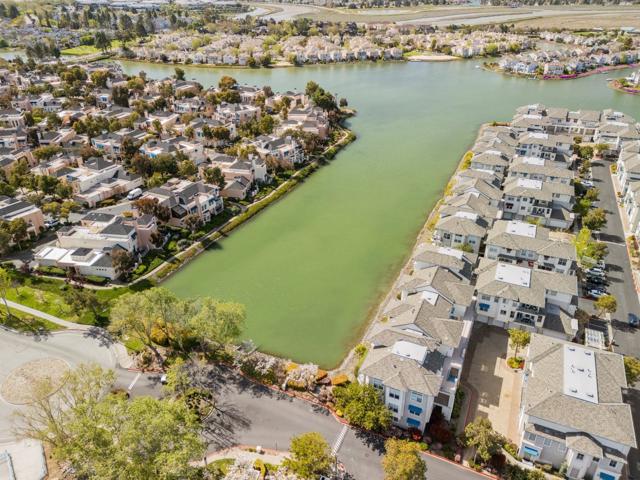 700 Baltic Circle, Redwood City CA: https://media.crmls.org/mediaz/f5d0ae6f-7bd6-4076-ba94-34f5d360d829.jpg
