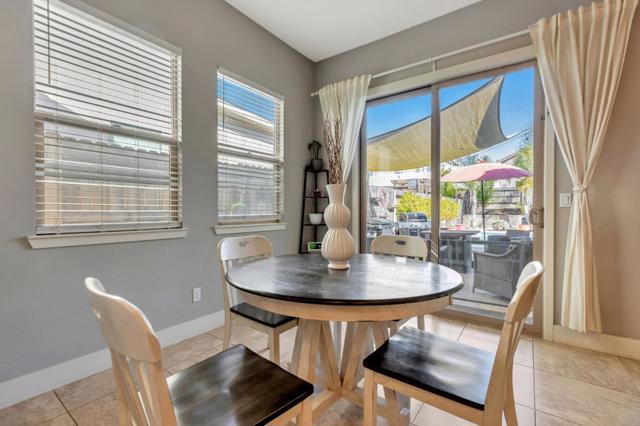 1667 Santana Ranch Drive, Hollister CA: https://media.crmls.org/mediaz/f5d2741c-f94a-4ab3-b4a8-19068b84559f.jpg