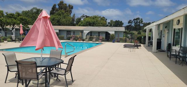 Detail Gallery Image 3 of 32 For 3552 Bartlett Ave, Oceanside,  CA 92057 - 2 Beds | 2 Baths