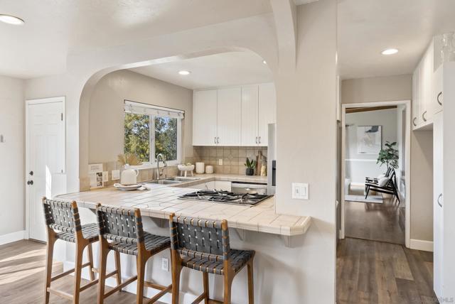 1701 Dayton Dr., Lemon Grove CA: https://media.crmls.org/mediaz/f5d2ceb2-e90b-4fa4-a993-8c4f7c19ddb8.jpg