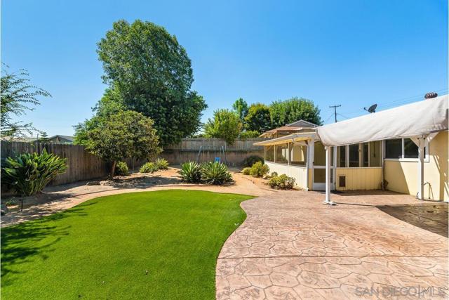 6387 Lake Badin Ave, San Diego CA: https://media.crmls.org/mediaz/f5d2d225-cf28-41d2-a71a-7e9cbfe9d7b0.jpg