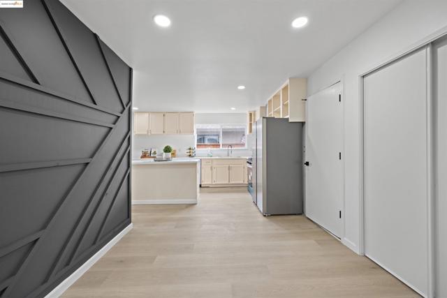 236 Larkspur, Fairfield CA: https://media.crmls.org/mediaz/f5d37b94-e840-4cff-a8d1-e05e21196850.jpg