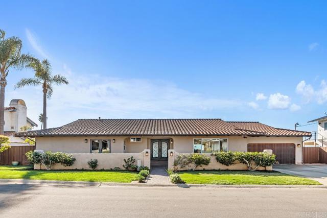 Detail Gallery Image 1 of 1 For 3505 Charter Oak Drive, Carlsbad,  CA 92008 - 3 Beds | 3 Baths