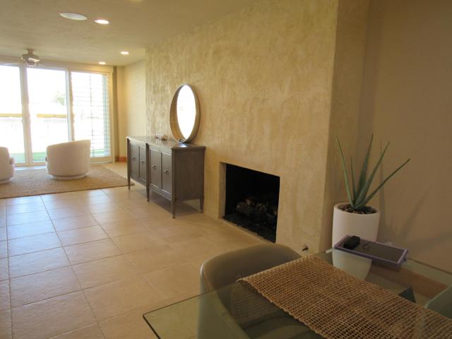 48440 Racquet Lane, Palm Desert CA: https://media.crmls.org/mediaz/f5d45f6e-1dd3-4231-a6e3-cf1bad341524.jpg