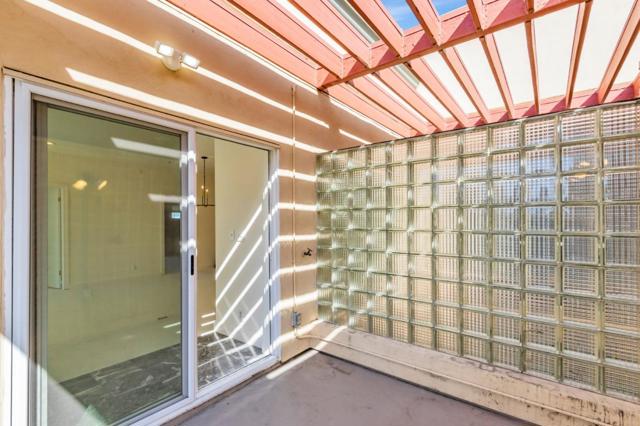 97 E Saint James Street, San Jose CA: https://media.crmls.org/mediaz/f5d53416-f46d-4f27-80ed-1f75a25a82f2.jpg