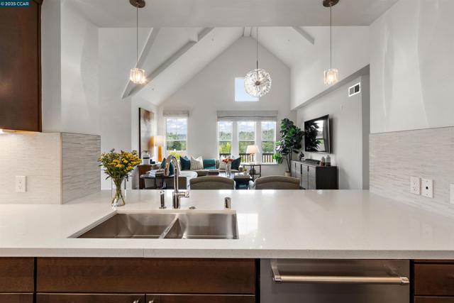 1000 Dewing Ave, Lafayette CA: https://media.crmls.org/mediaz/f5d59db2-e769-476d-a287-dd95cf0a6359.jpg