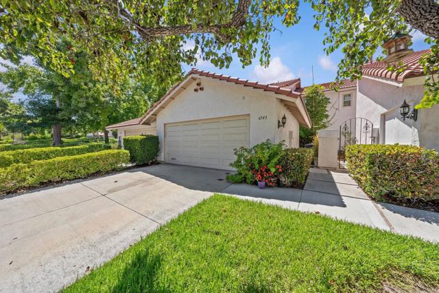 Detail Gallery Image 4 of 42 For 6543 Paseo Adelante, Carlsbad,  CA 92009 - 3 Beds | 2/1 Baths