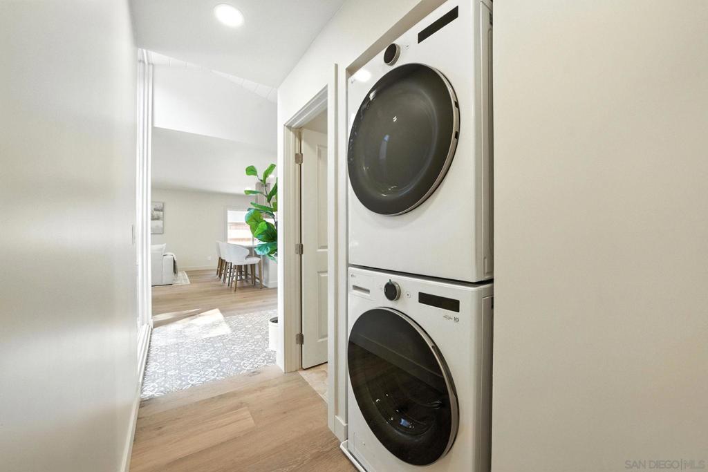 MLS #250043080SD image #28