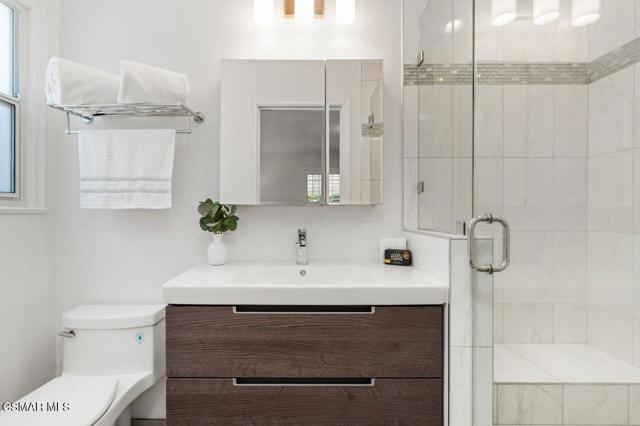 7427 Sausalito Avenue, West Hills CA: https://media.crmls.org/mediaz/f5d6be38-29f4-4a7e-a21d-d456a5e53abb.jpg