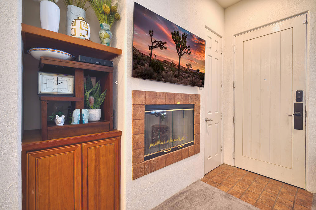 MLS #219131638DA image #3