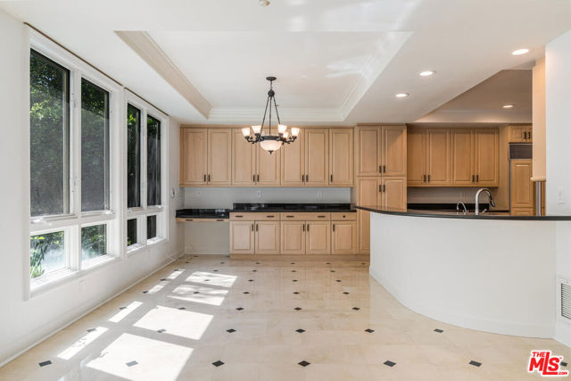 2370 Brookshire Lane, Los Angeles CA: https://media.crmls.org/mediaz/f5d741a4-f1e5-48c2-af71-f1b290a7fbde.jpg