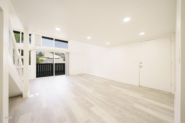 4925 Indian Wood Road, Culver City CA: https://media.crmls.org/mediaz/f5d7929d-12e3-4226-9dd0-37aab96ac14f.jpg