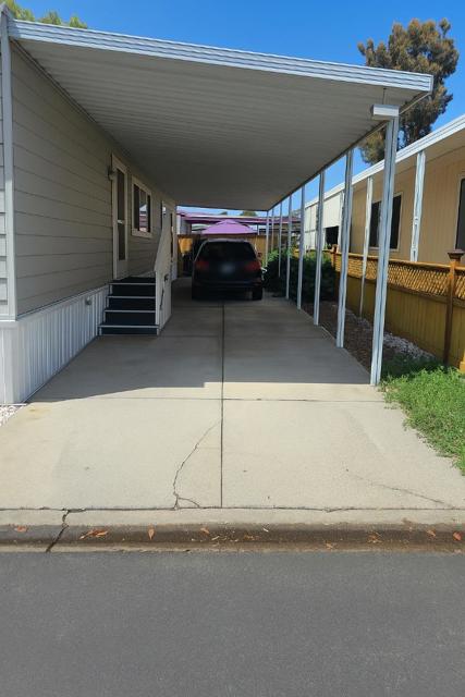 418 Pinefield, San Jose CA: https://media.crmls.org/mediaz/f5d795f6-1794-4cc9-9c2d-b6cbeed41456.jpg