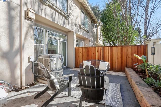 Image 18 of 30 For 384 Ribbonwood Ave