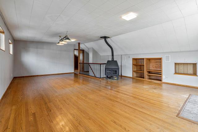 Image 18 of 36 For 1349 Drake Avenue