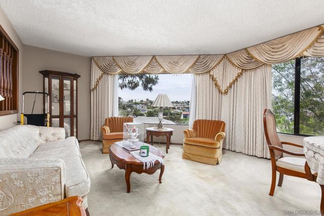 3428 Quimby St, San Diego CA: https://media.crmls.org/mediaz/f5d82442-bd64-4677-8b27-c94235ef0349.jpg
